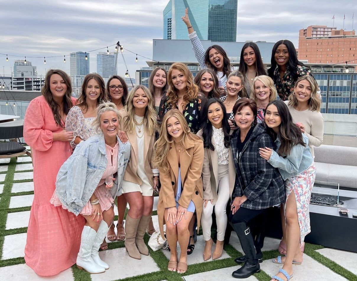 thirty women smiling